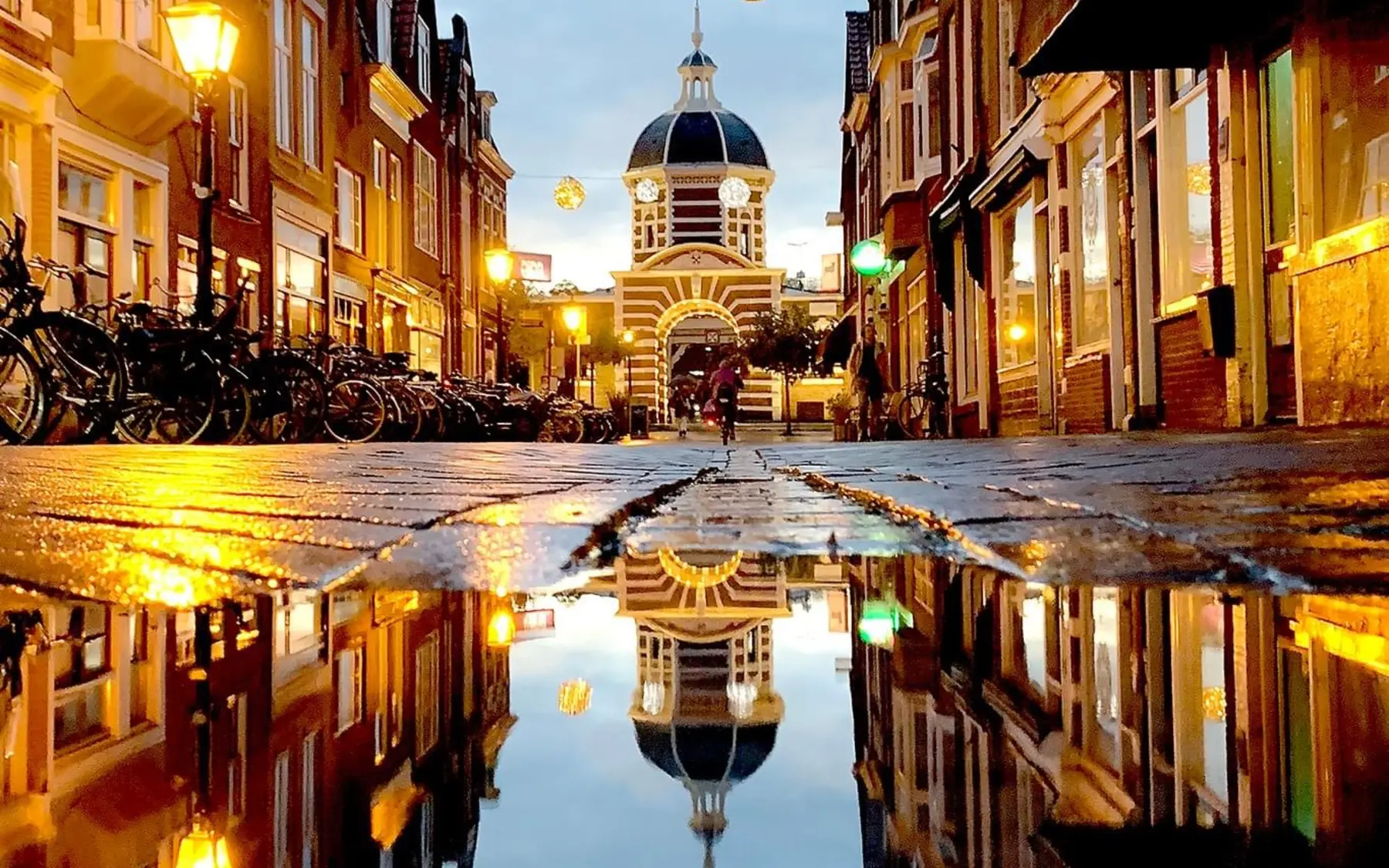 Morspoort in Leiden — medieval city gate: The Morspoort is one of Leiden's two surviving city gates